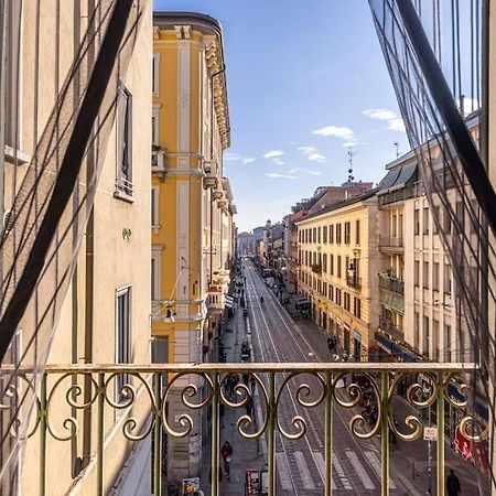 Close To Duomo Lovely City Center Flat Milão Exterior foto