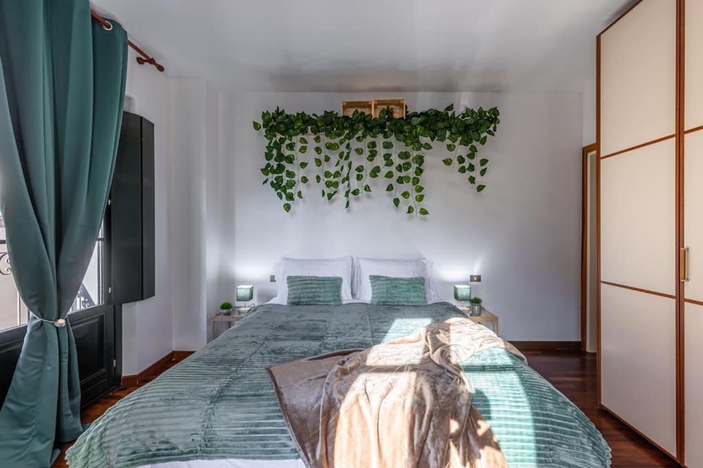 Close To Duomo Lovely City Center Flat Milão Exterior foto